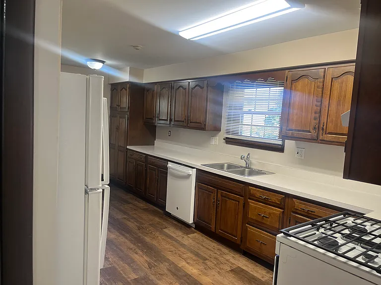 6558 Mill Rd — Photo 16