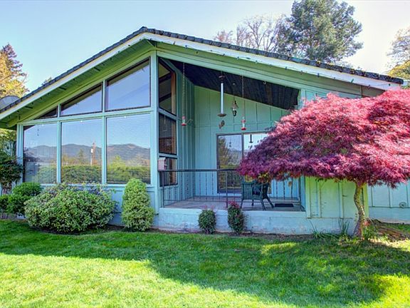2nd image of 250 Sky Crest Dr