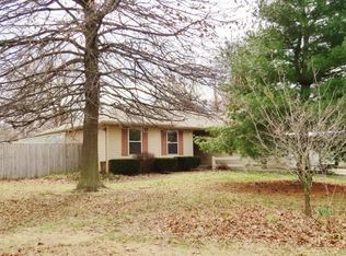 108 E Slim Wilson Blvd, Nixa, MO 65714