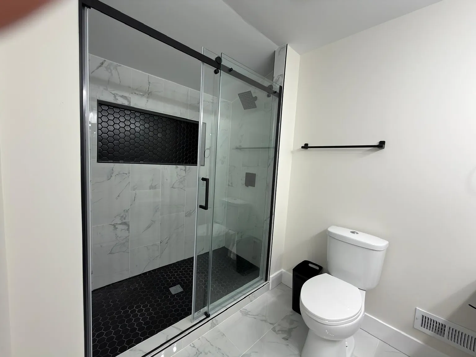 4 bed, 3.5 bath, 2935 sqft, $1,222 — Photo 4