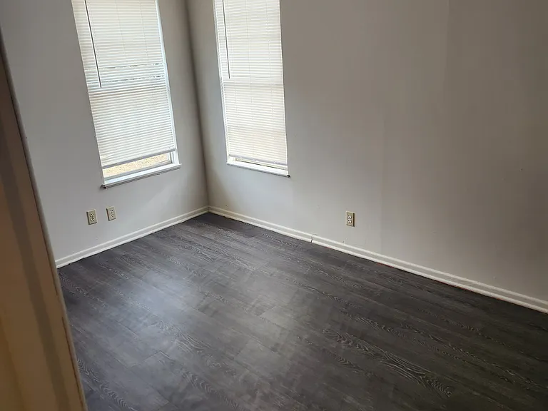 1626 Pinewood Dr — Photo 11