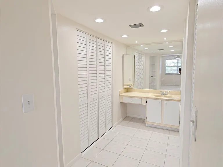 1801 Eleuthera Point #J3 — Photo 22