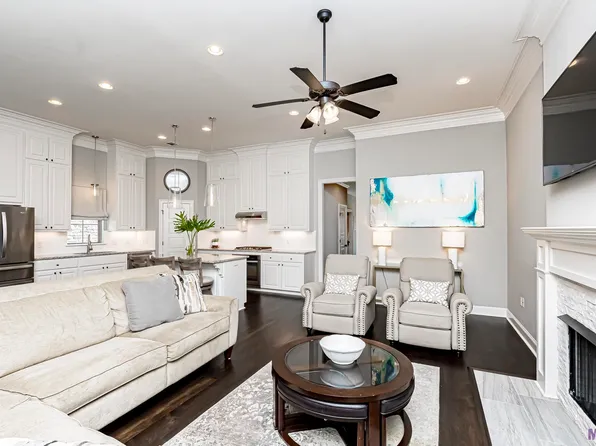 2744 Cresthaven Ave, Baton Rouge, LA 70810