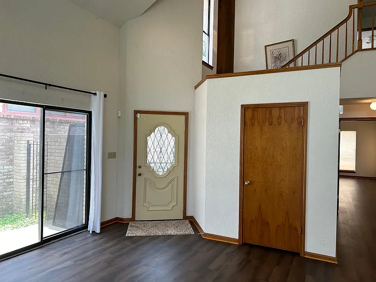 Front entrance / Living area.