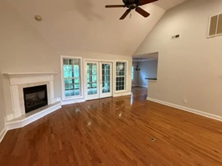1150 Groppo Cv — Photo 12