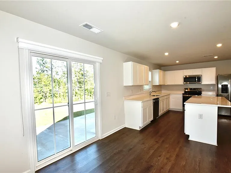 8421 Limerick Ln — Photo 11
