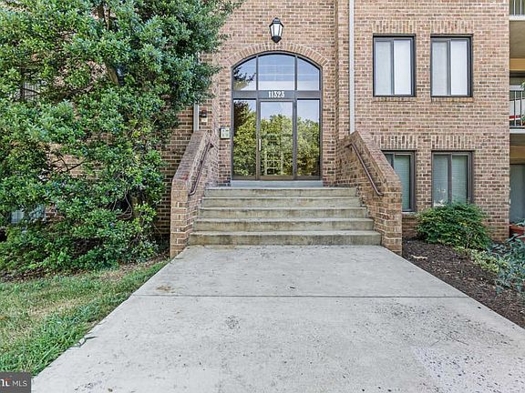 4th image of 11323 Commonwealth Dr #11323