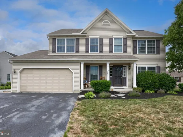 137 Pickwick Cir, Palmyra, PA 17078