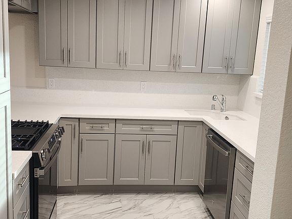 2nd image of 11264 Morrison St #301