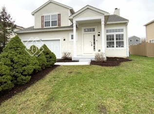 649 Kingsbrooke Xing, Bolingbrook, IL 60440