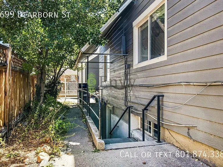 2699 S Dearborn St — Photo 2