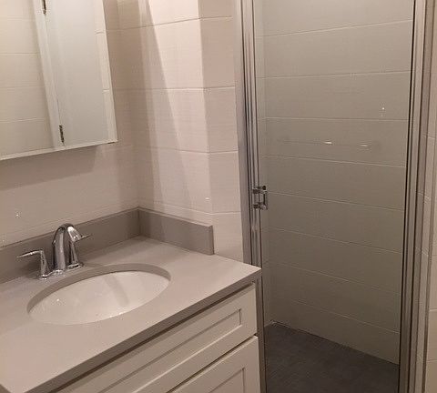 3rd image of 16710 Crocheron Ave APT 5A