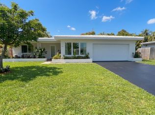 177 NE Spanish Ct, Boca Raton, FL 33432