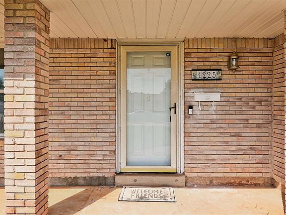4th image of 4225 Clendon Way