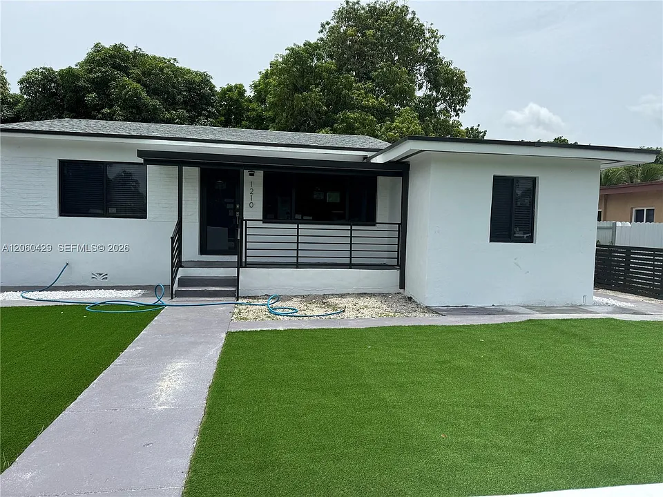 1210 NW 123rd St