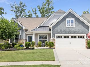 239 Kentmere Ln, Lake Wylie, SC 29710