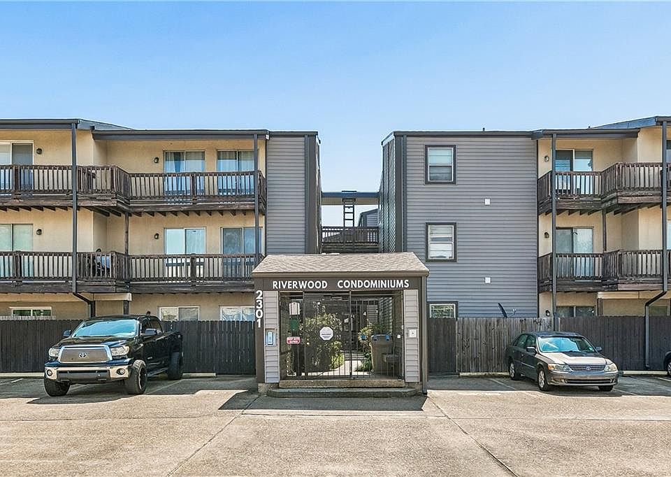 1st image of 2301 Edenborn Ave APT 308