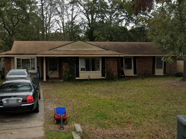 604 Caroline St, Hinesville, GA 31313
