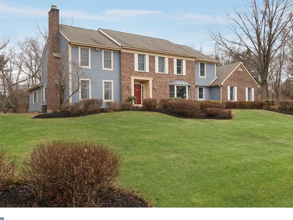 1st image of 3 Foxcroft Dr