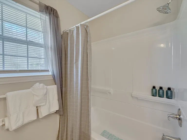 4219 Neal Rd — Photo 6