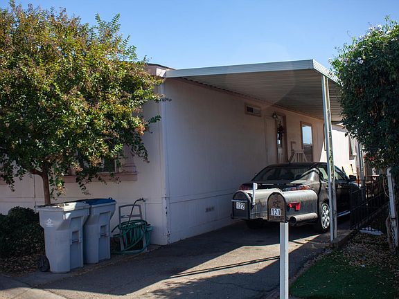 4th image of 336 E Alluvial Ave Space 122