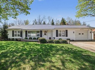 1402 Nebobish Ave, Essexville, MI 48732