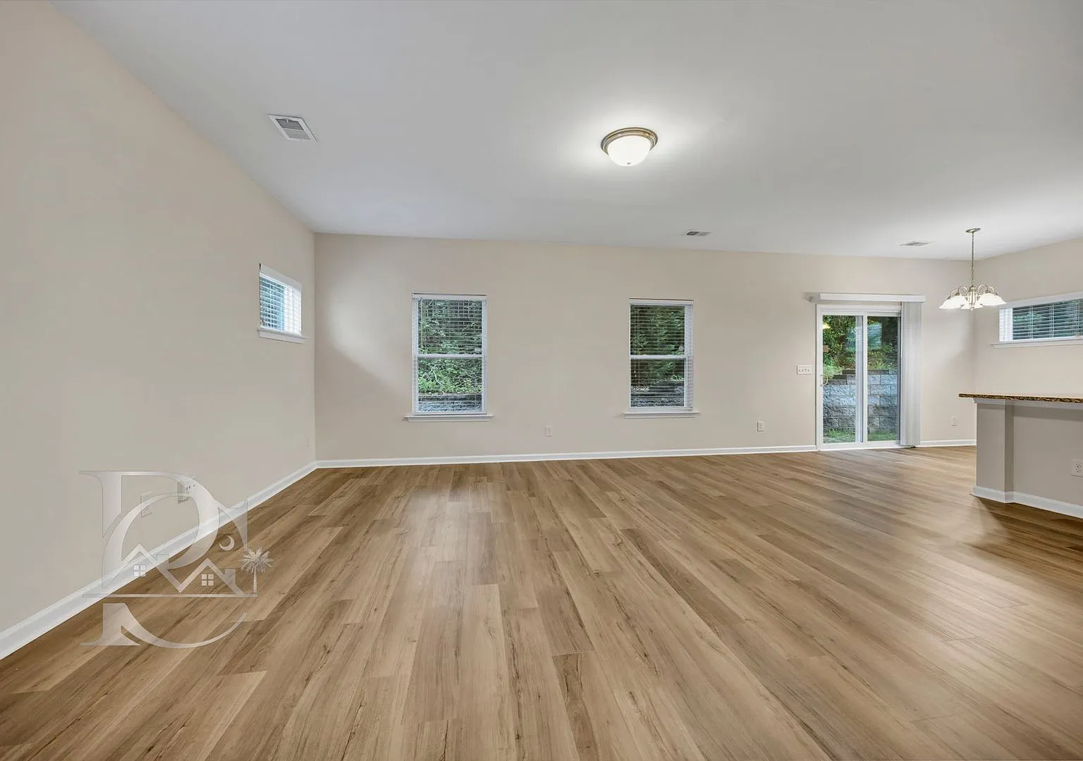 Beautiful Home Off Polo Road In Heather Springs — Photo 4
