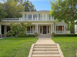 239 S Van Ness Ave, Los Angeles, CA 90004