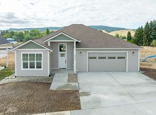 2815 Wildrose Dr, Moscow, ID 83843