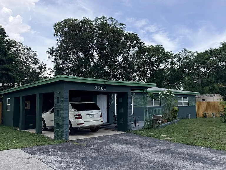 3781 Jackson Blvd — Photo 33