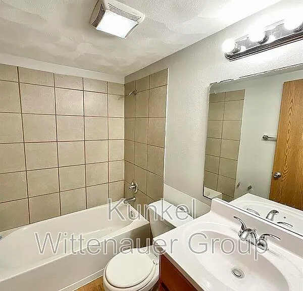 1808-4 Jamestown Rd — Photo 9
