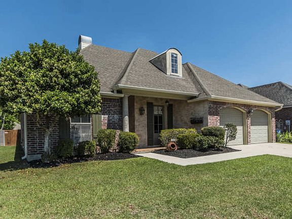 2nd image of 105 Southlake Cir