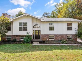 1416 Live Oak Cir, Knoxville, TN 37932