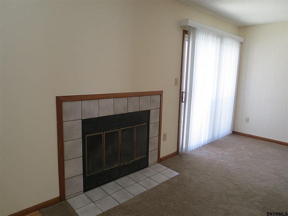 4th image of 108 Greenwich Dr