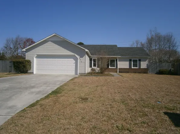 2212 Timberbrook Ln, Midway Park, NC 28544