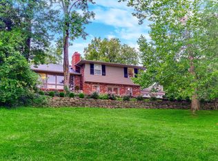 1514 Schuff Ln, Louisville, KY 40205