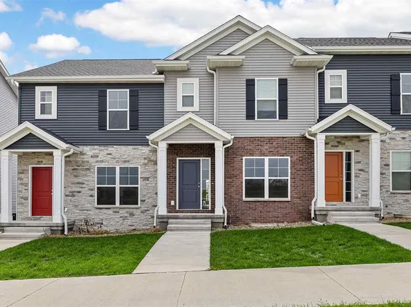634 Catherine Dr, Tiffin, IA 52340