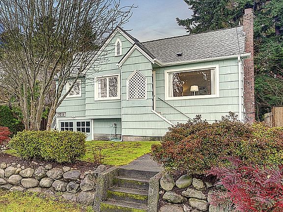 Charming, updated Tudor minutes to Phinney shopping, restaurants, and parks.