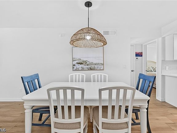 5th image of 100 Estero Blvd APT 433