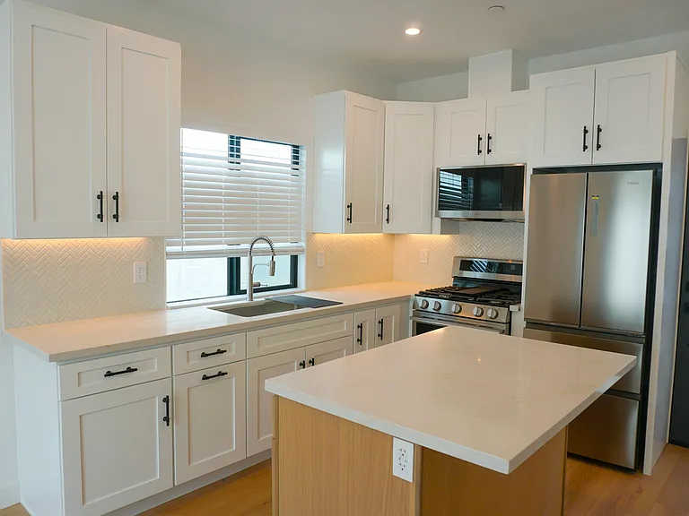 6457 Amigo Ave — Photo 14
