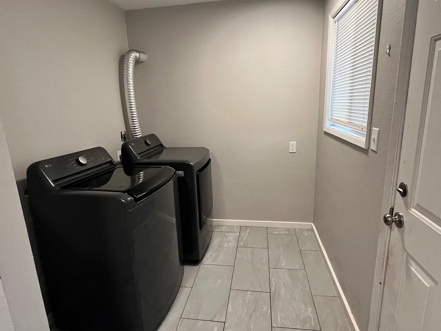 2 bed, 850 sqft, $1,730 — Photo 4