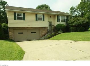 3065 Louise Rita Ct, Youngstown, OH