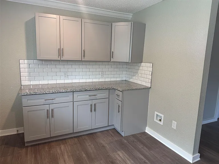 1319 Lyric Ln — Photo 4