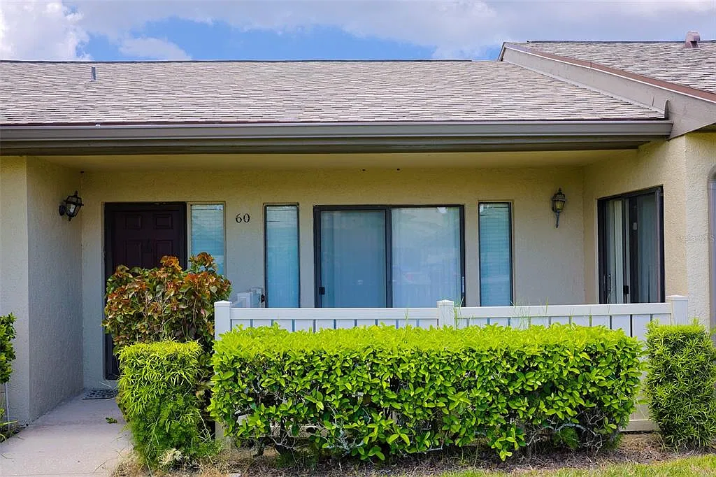2 bed, 2.0 bath, 1250 sqft, $2,100 — Photo 2