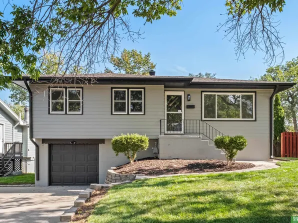 2817 S 116th Ave, Omaha, NE 68144