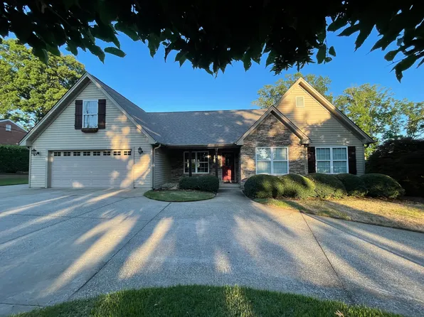 114 Blue Ridge Dr, Greer, SC 29651