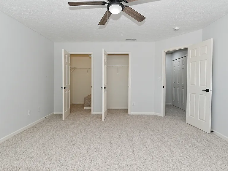 11437 Enclave Blvd — Photo 32