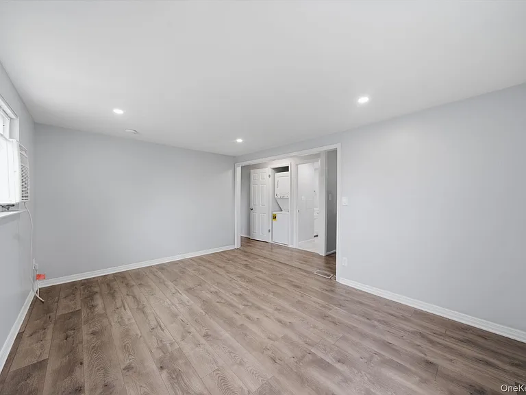 57 Pearl St — Photo 4
