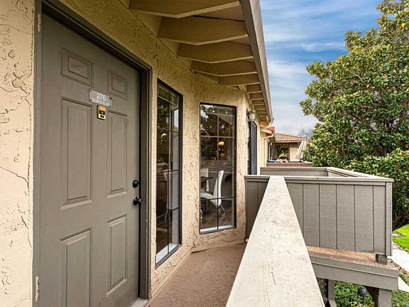 4th image of 276 Kenbrook Cir