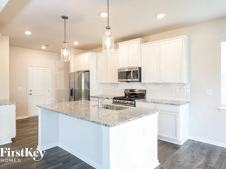 1100 Mission Hill Ln — Photo 5